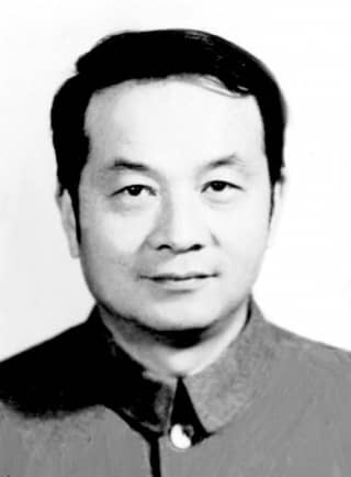 王昂