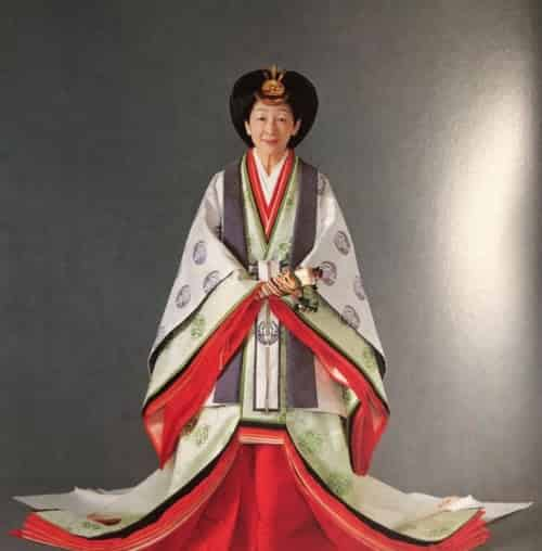 美智子